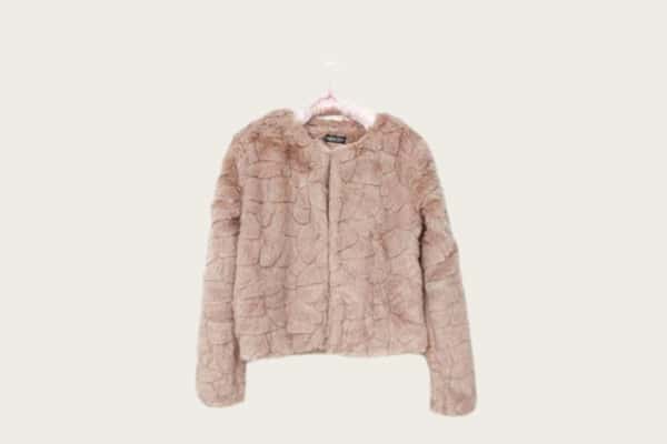 丹东宽甸县回收品牌衣服
